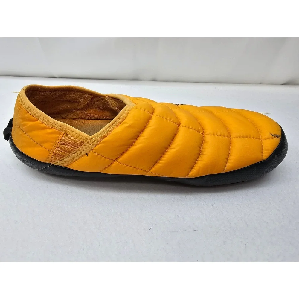 The North Face ThermoBall Traction Mule V Yellow Black Mens 10 NF0A3UZN Slippers